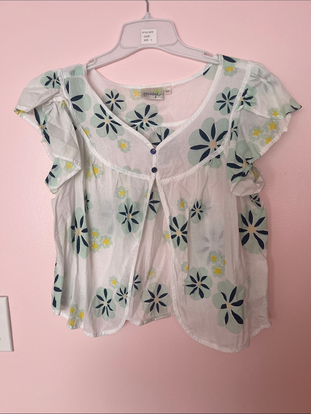 Papermoon White Floral Button-Front Flutter Sleeve Blouse